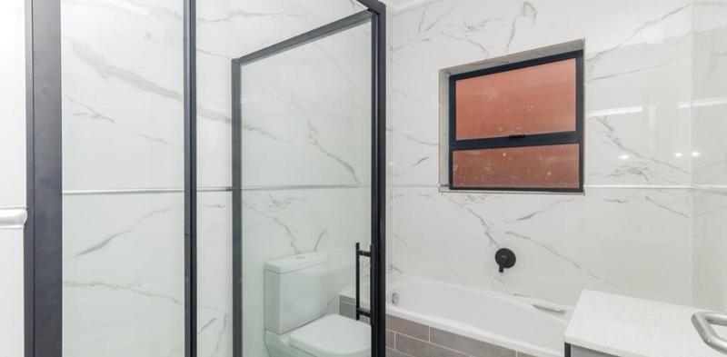 3 Bedroom Property for Sale in Bonnie Brae Western Cape